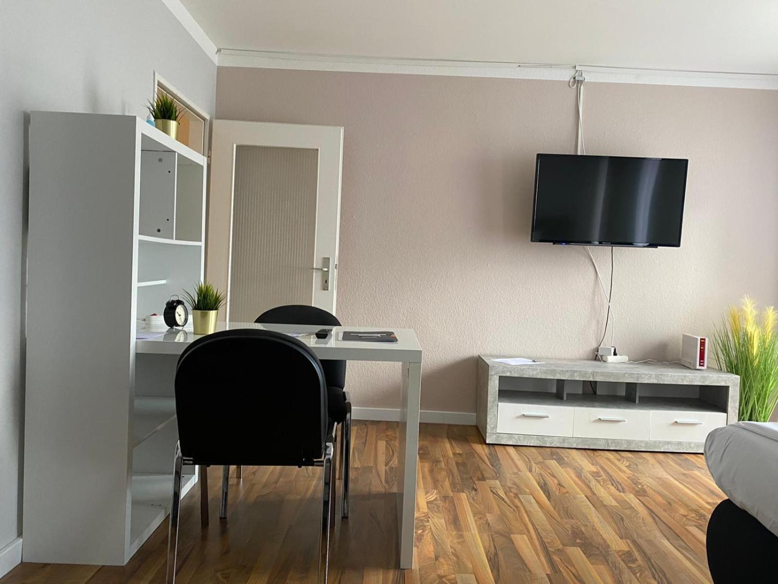 1,5-Zimmer Apartment Mit Balkon Am Hauptbahnhof Neumünster Екстериор снимка