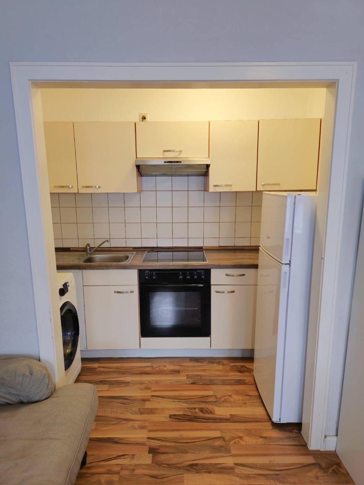 1,5-Zimmer Apartment Mit Balkon Am Hauptbahnhof Neumünster Екстериор снимка